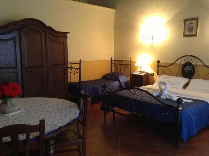 Hotel Pignatelli Napoli Luaran gambar