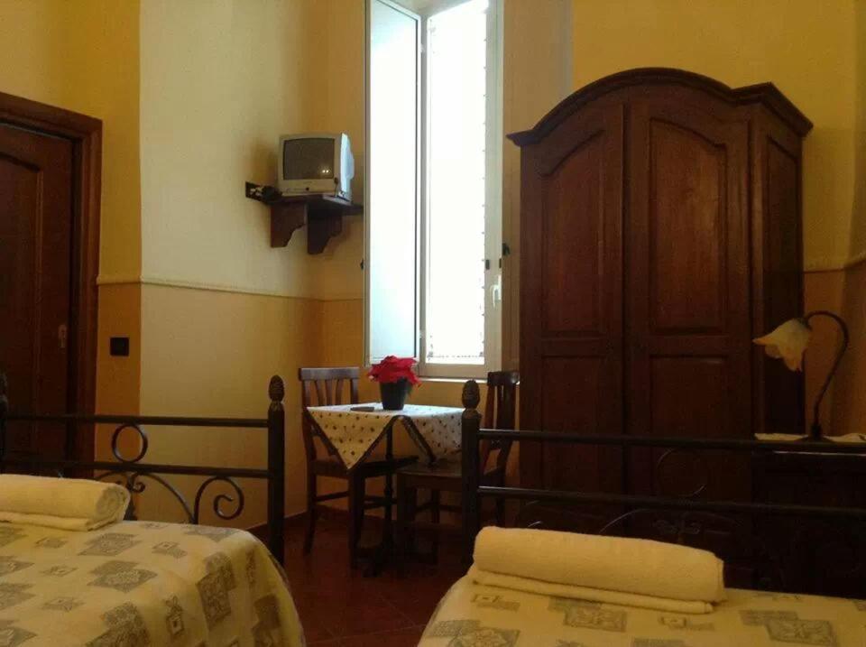 Hotel Pignatelli Napoli Luaran gambar